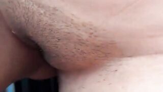 Mulher latina multiorgásmica acorda para que seu melhor amigo coma sua bunda