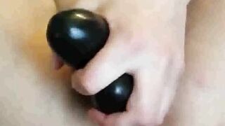 my flexibele cunt stuffed with big toy