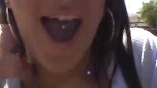 Curvy amateur has some fun