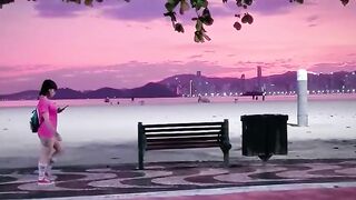 Morena selvagem leva no cu com creampie em cena anal de fetiche brasileiro.