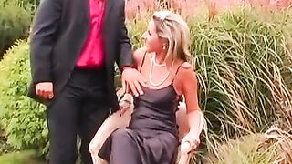 Mature fucked till she pisses