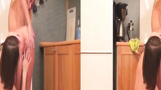 Teen gives hot deepthroat