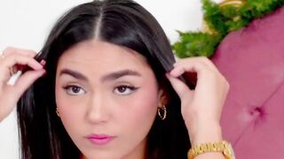 Gorgeous Brunette Plays Her Cute Pussy on Webcam