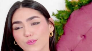 Gorgeous Brunette Plays Her Cute Pussy on Webcam