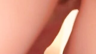 Milf cums from large dildo