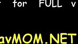 Milf cums from large dildo