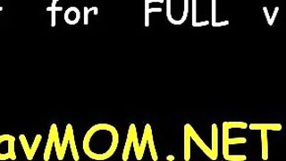 Milf cums from large dildo
