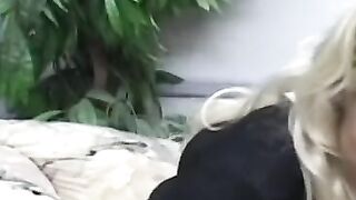 Amateur smothering porn 2