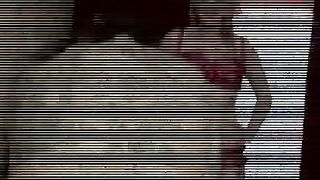 Sexy chick's shaved cunt banged