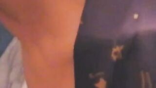 Amateur babe sucks dick