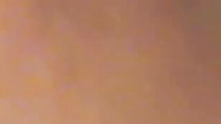 Amateur babe sucks dick