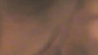 Amateur babe sucks dick
