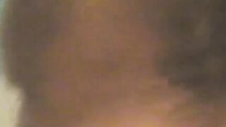 Amateur babe sucks dick