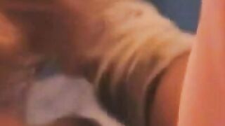 Amateur babe sucks dick