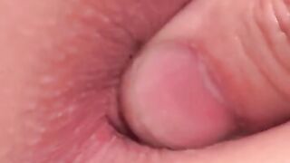 Casting agent fucks a tiny anal