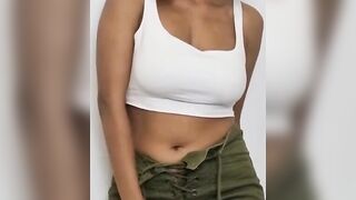 Ebony Teen Dirty Talks While Fingering Herself