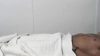 Hunky mature enjoys feet licking and massage from a stranger