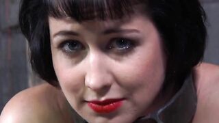 Hot slave delights with oral sex
