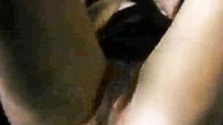 lazy Sunday masturbation (housewife Chris)