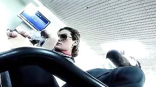 Licking pussy of an Asian gal