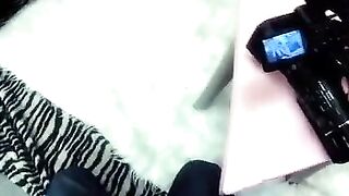 Licking pussy of an Asian gal