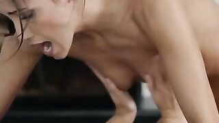 Babes like kissing and toying