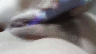 MILF's Melissa's giant solo orgasm