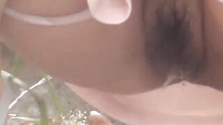 Cameraman captures shy girls who had to pee outside
