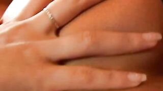 Amateur teen plays kinky