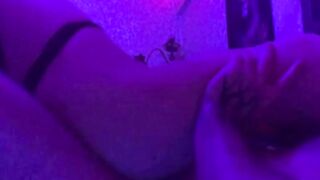 Intense sex with a slim, gorgeous Chinese nymph under ultraviolet light - XXX!
