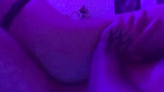 Intense sex with a slim, gorgeous Chinese nymph under ultraviolet light - XXX!