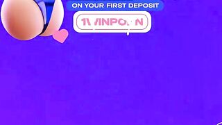 Intense sex with a slim, gorgeous Chinese nymph under ultraviolet light - XXX!