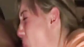 Celli erwischt beim Blowjob - Amateur-Video