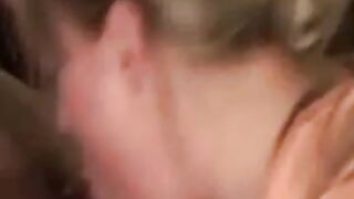 Celli erwischt beim Blowjob - Amateur-Video