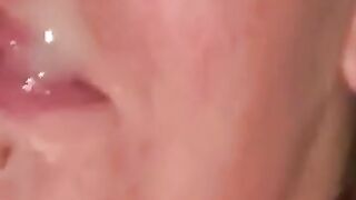 Celli erwischt beim Blowjob - Amateur-Video