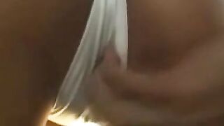 Girl puts on blowjob show