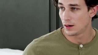 Curvy MILF Lexi Luna fucked well by daughters boyfriend