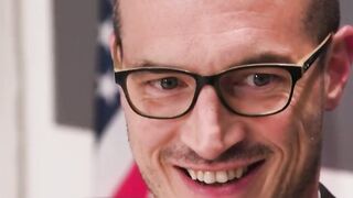 Letting my teacher bang my butthole in classroom