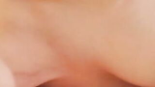 Teen toys twat to geet orgasm