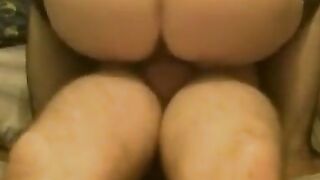 Un bon cunni pour commencer - Vidéo pour adultes avec des femmes matures fr
