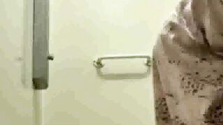 My showering stepsister 22yo (voyeur)