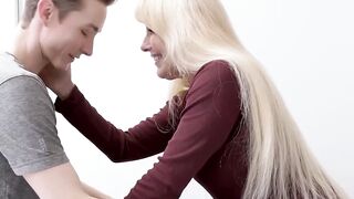 Horny Mature Bianca Fitcougar With Peter Pounder In Rough Sex