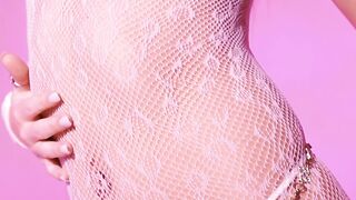 Paris-Star's Stripper Pole Dance - Teen Blondie Exposes Big Booty & Body in Erotic Solo
