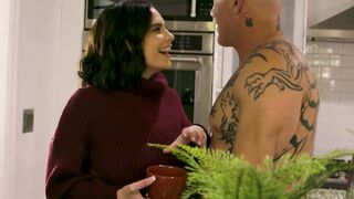 Purge-A-Thon #1 - Two Hot Babes Share A Hunk's Body" (Violet & Mona)