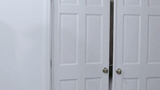 FERTILITY CLINIC VOLUME I - PART 4 : SKYLAR AND PAISLEY'S SEXUAL ADVENTURE