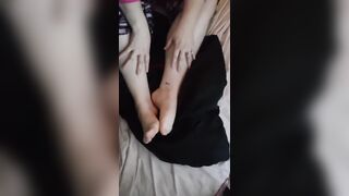 Hottie mom has her Feet Blown