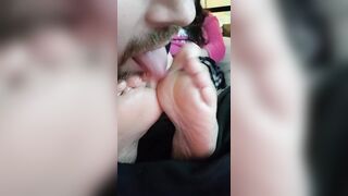 Hottie mom has her Feet Blown