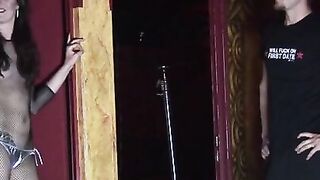 Hot Blonde Bombshell Gives Sensual Erotic Hand Job & Facial