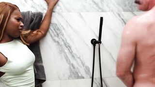 Ebony nuru masseuse satisfying her first white customer