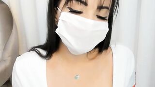 Enfermeira faz roleplay intenso e dá um boquete perfeito até você gozar na boca